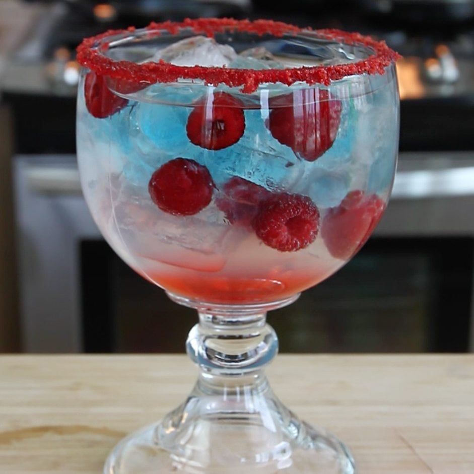 Resep koktail Raspberry America 4 Juli